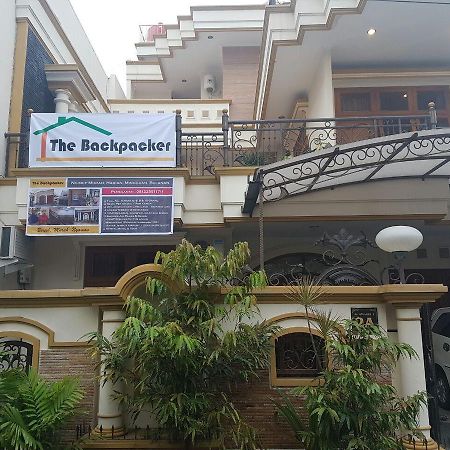 The Backpacker Semarang Exterior foto